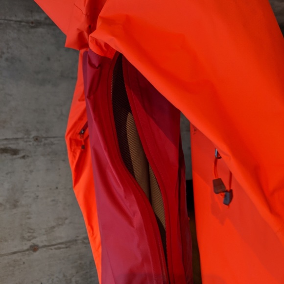 MEC raincoat - Picture 2 of 3